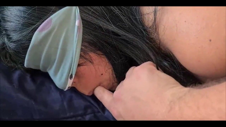 Anny Kitty: मुझे पता चला कि मेरी मासूम सौतेली बहन अपनी गांड में प्लग लगाकर बिस्तर पर जाती है! मैं इसका फायदा उठाती हूं और वह इतनी कामुक हो गई