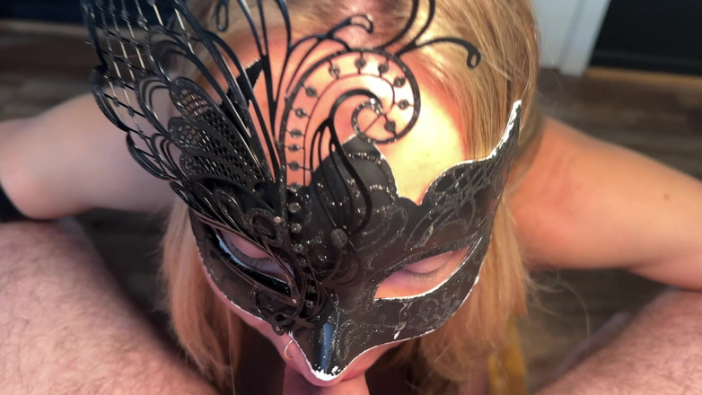 TheSecretSessions: ¿Te gusta mi nuevo atuendo o que se trague más?