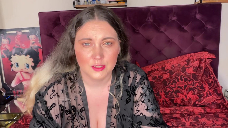 MissFFW: Miss Ffw benutzt Q-tips, um ihre Nase zu kitzeln und...