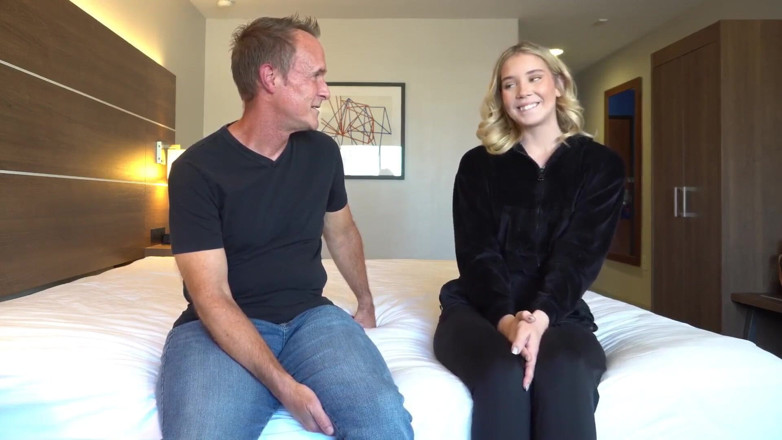 DCTrousersnake: Older Man Dctrousersnake Anal Fucks Sophia Sterling - Early Home Vid...