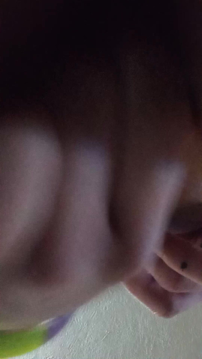 PeachyMoment333: 私のマンコを触るのをやめられません!