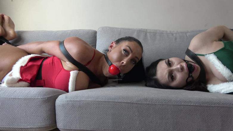 Latina Fetish: Jamie, Mila ve Latin'in yaramaz liste macerası: Noel Baba tarafından...