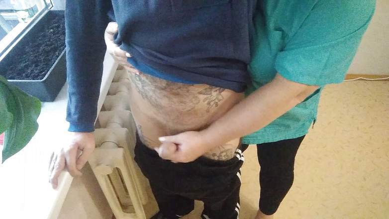 Zona901: 护士给我撸管，最后被塞进一个罐子里进行测试