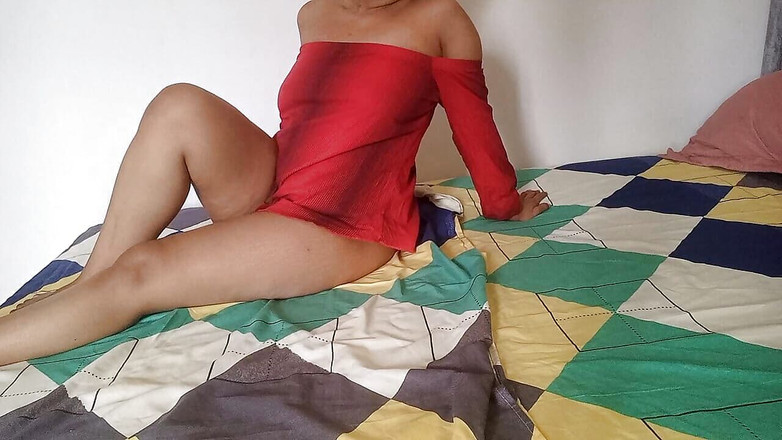 PATY PATY: Me dejaron sola en la casa de mi amiga y...