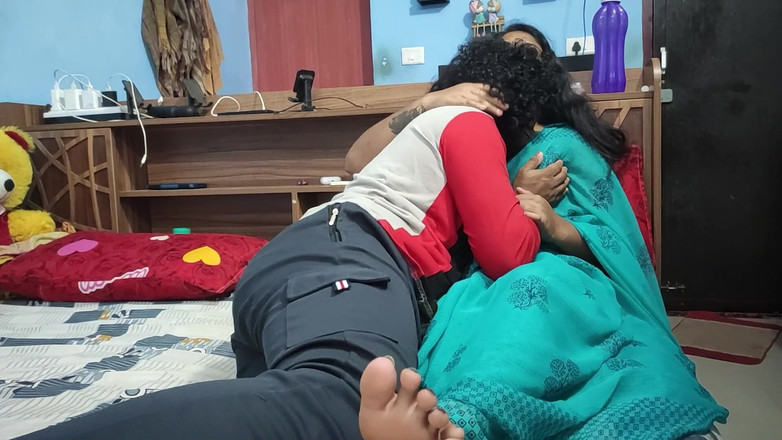 Vaigavarun45: Caliente esposa folla duro en dormitorio sari