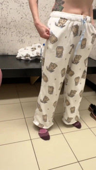 Sex in the Fitting Room with a Sales Assistant. Blowjob for First Client with Big Dick