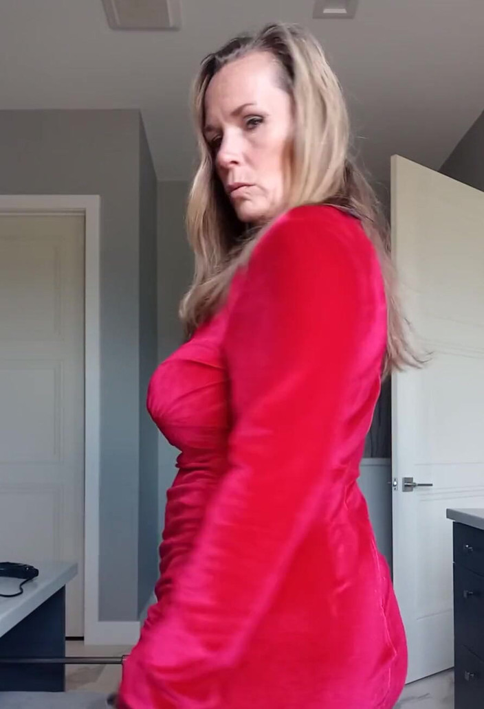 KimitheMilfMommy: Un pequeño ejercicio de culo ..