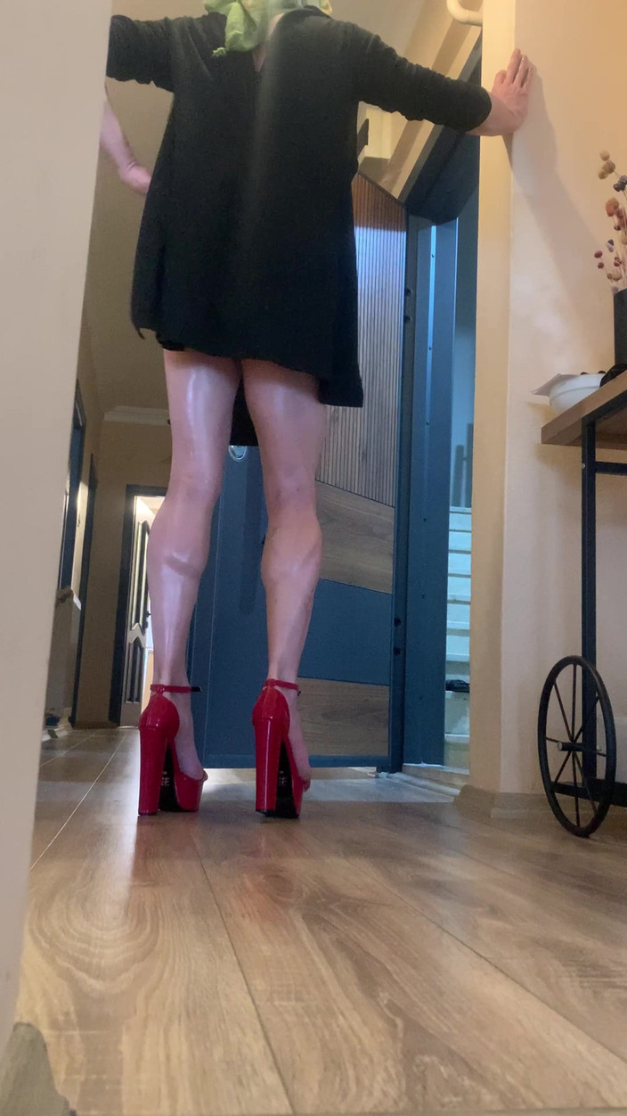 cd_aysemmm: L-am sedus pe băiatul pizza și l-am trimis departe