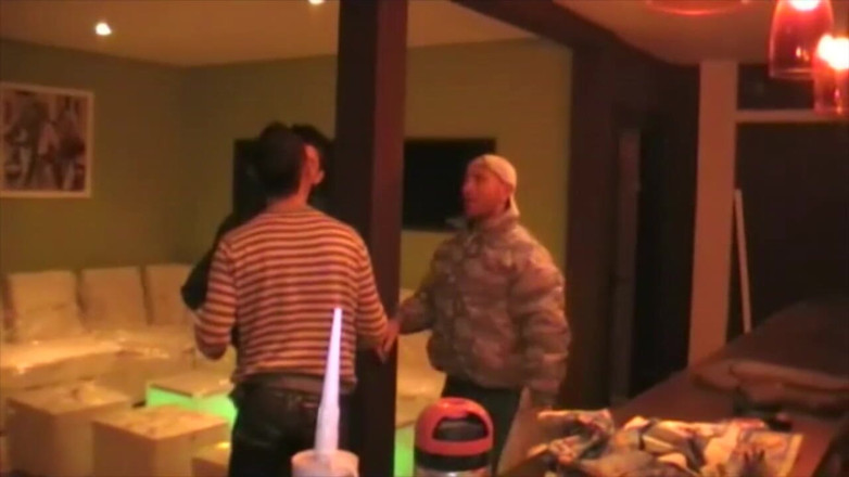 Jess Royan XXX: Amateur threesome sex in sauna with twinks
