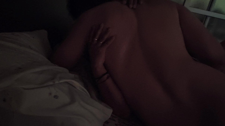 Moo DBOXXX: Я займаюся сексом зі свекрухою, коли її чоловік йде на роботу, вона стала для мене залежною