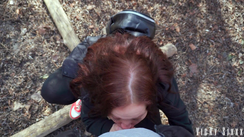 YSP Studio: Jarní Vakuové kouření ve veřejném parku / Polykání spermatu Venku