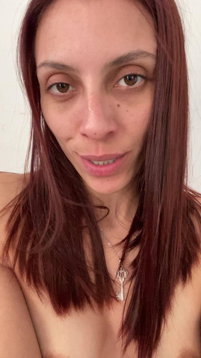 Lynn Scream: JOI: Whore in Jeans Leaves You Without Cum
