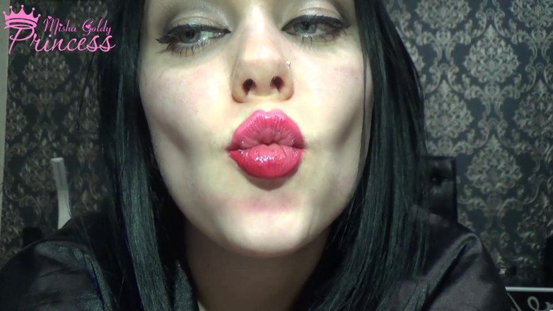 Goddess Misha Goldy: 2 lipsticks and gloss for my sexy lips!