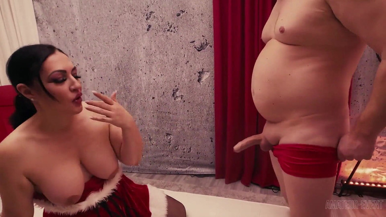 AmateurEvent: Boże Narodzenie brunetka Elina Assfucked