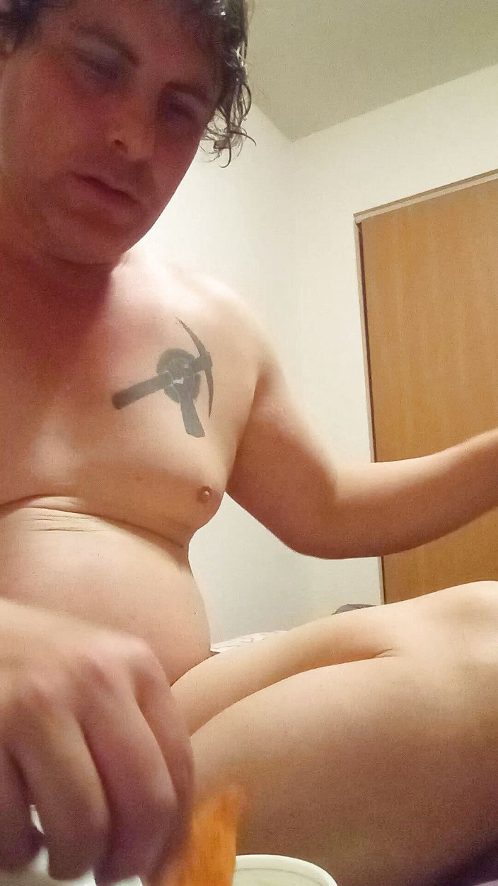 JG Risk: Lízání doritos a pití čaje nahé