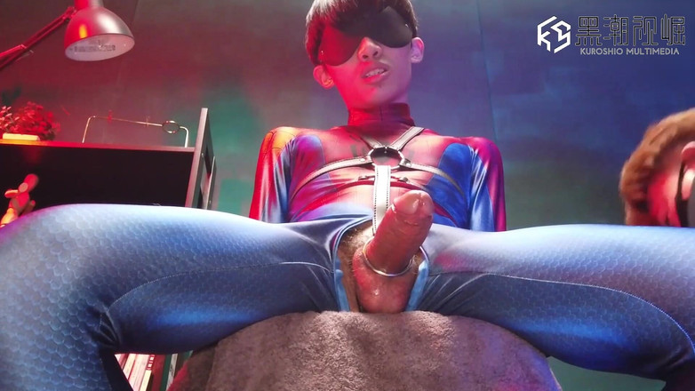 Kuroshio: Lycra fetish twink ha un bel grosso cazzo.ep 2-4