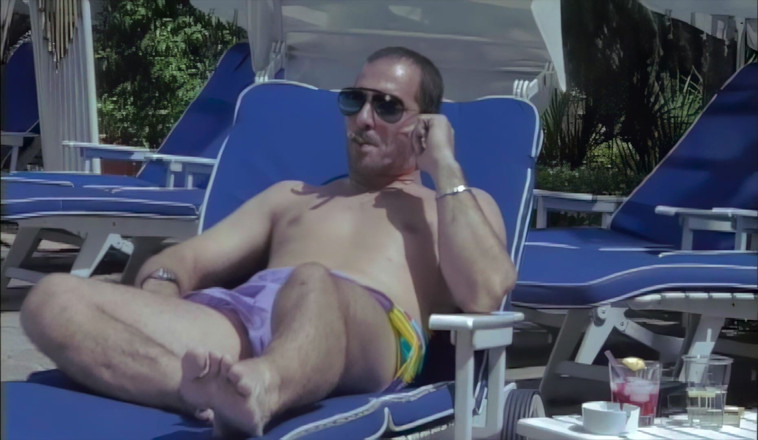 Inhonorof porn: Getting Screwed on the Poolside Sunbed