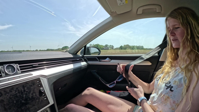 Bikergirl_97: I'll Fuck Anyone