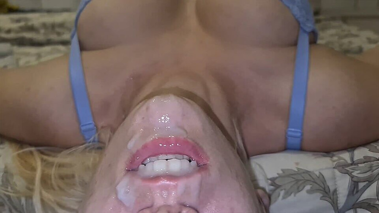 CherryDream: Jebanie w ustach, głębokie gardło, wytrysk na twarz