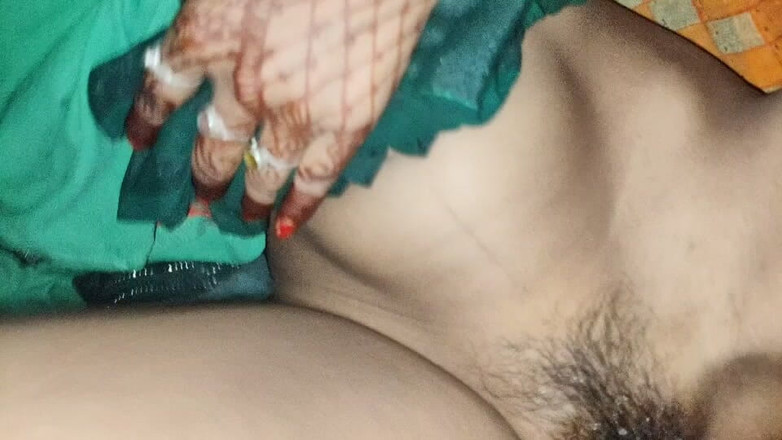 Kamla: Videoclip cu iubita în prim-plan cu