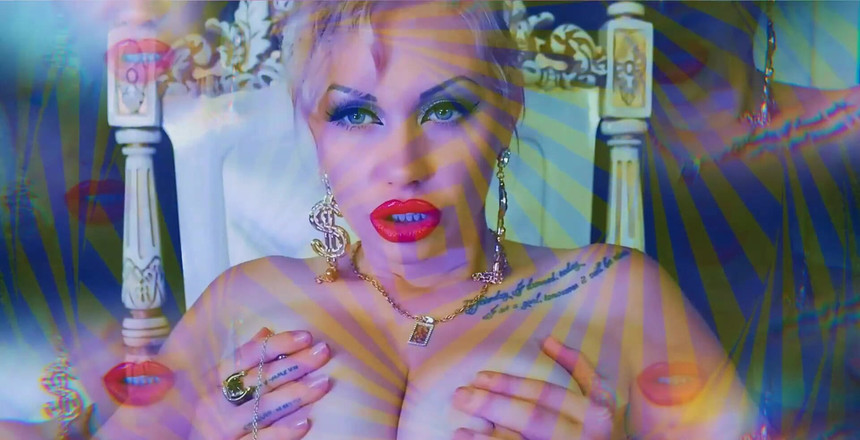 Goddess Misha Goldy: Aujourd’hui, je vais t’enculer complètement. Je vais programmer ton cerveau...