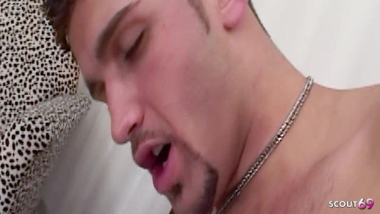 Shemale TS Collection: Mujer trans latina tiene sexo con un extraño de vacaciones...