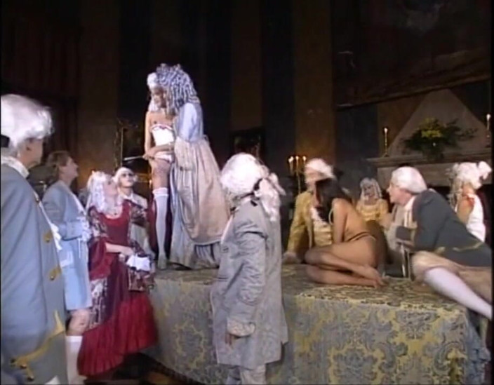 Xtime Network: Roberto Malone orgy in costume