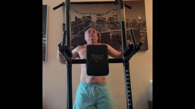 Alex Art: Film in Gym