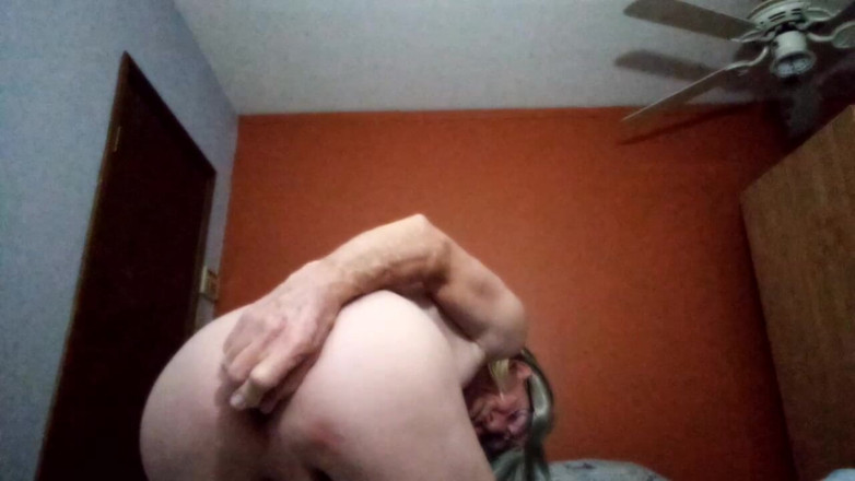 loveitall123499: Me Having Fun