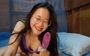 Thana 2023: Сексуальная азиатская девушка делает минет дилдо