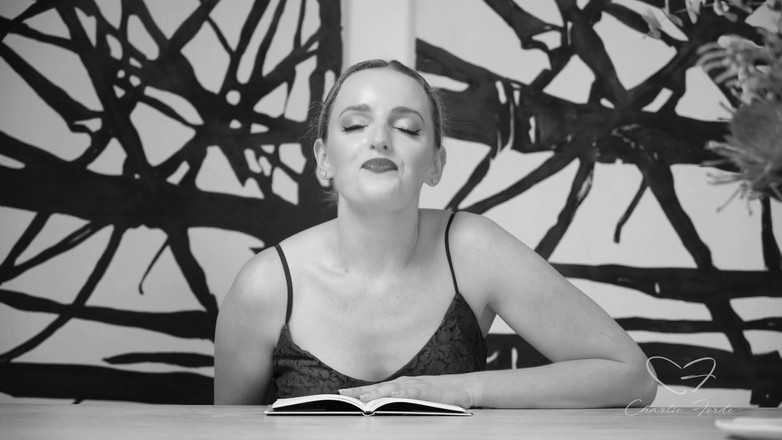 CharlieForde: Video literatur ode to histeris charlie forde, amber moore