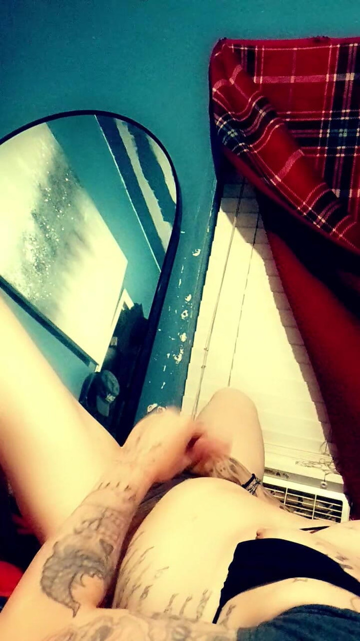 Chikgotadik: 插我女孩的鸡巴