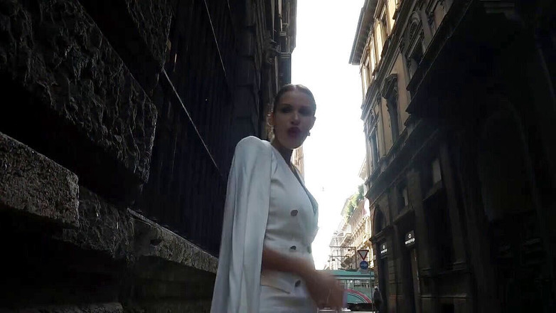 Lady Mesmeratrix Official: Splendida ragazza dominazione femminile che lo punisce all'aperto