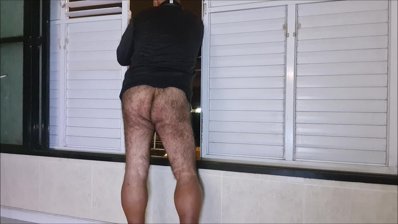 Ilovetobenaked: Chodź i zobacz mnie kiedyś