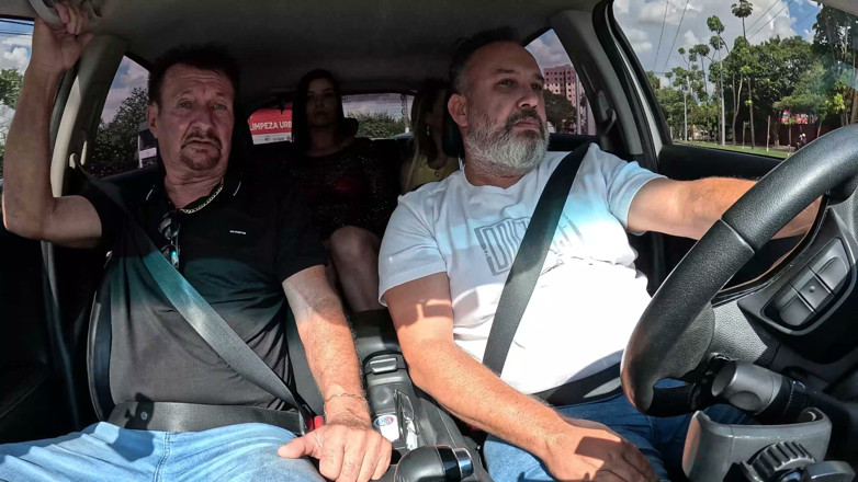 Binho Ted: Carlos Urach debutează cu Two Hot Girls on Ted's Ride
