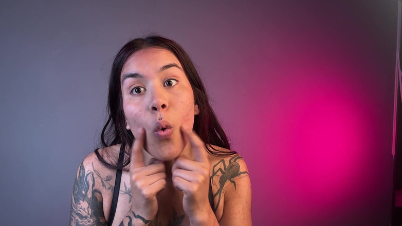 Rollerpublic: Strange Gestures with My Face