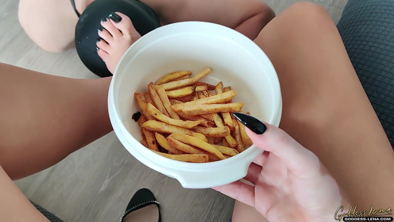 Goddess Lena: Menu menjijikkan Alla Lena