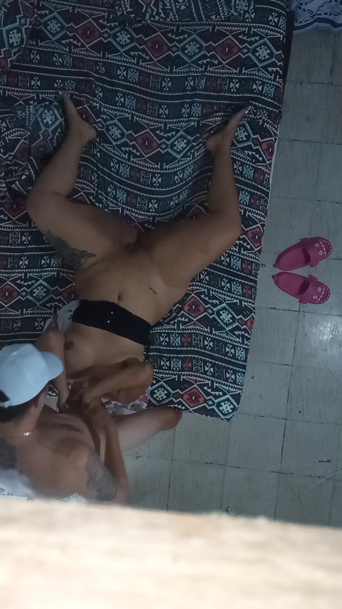 Monozion: 自家製の異人種カップルが妻を好きにセックスする