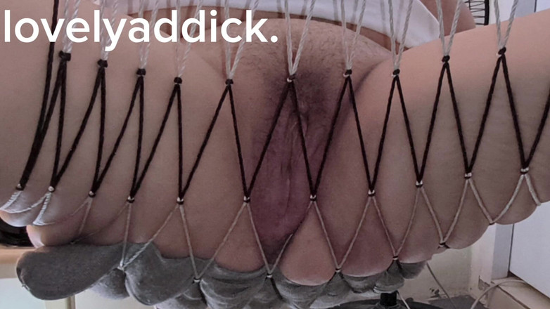 Lovelyaddik: Sorellastra che stava oscillando è stata baciata