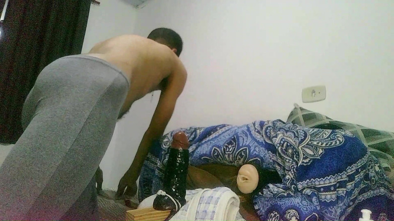 Virtual ToyBoy: Chlupatý nezbedný předvádí