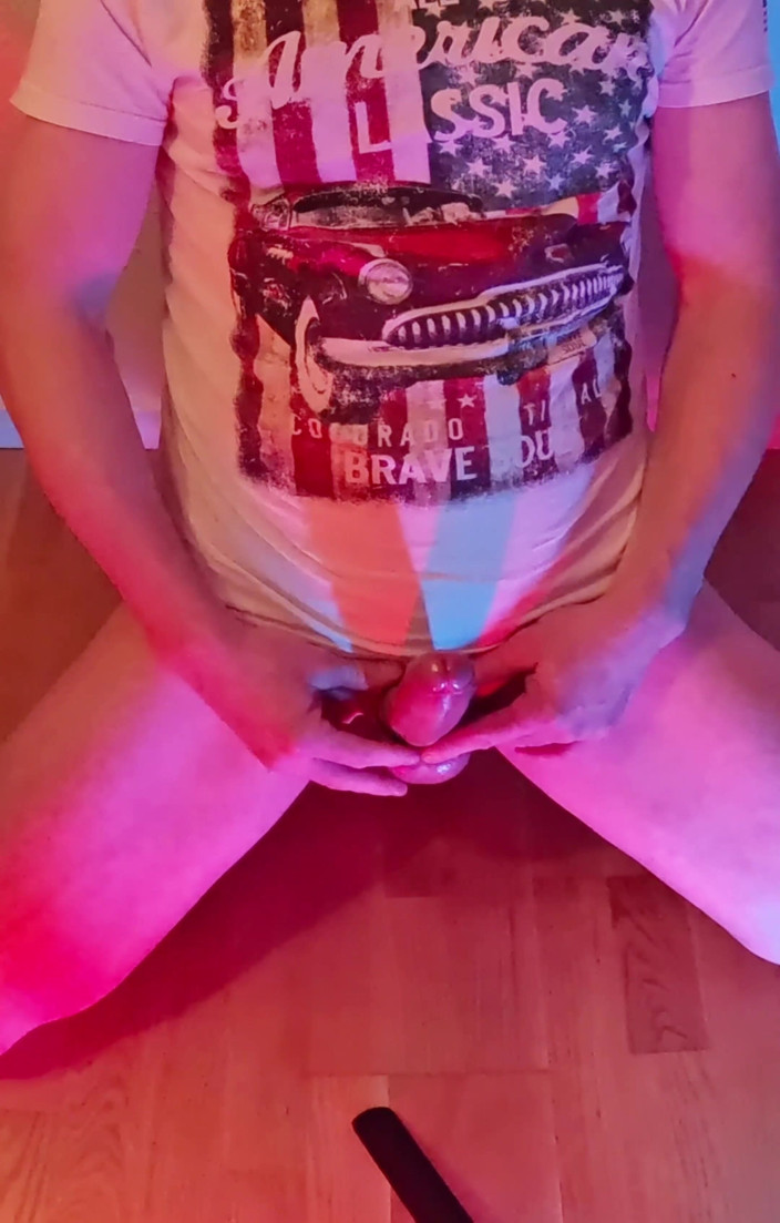Gay80cum: Horny on My Day off