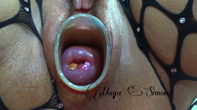 Maya Simons: I Show You My Healthy Cervix and an Orgasm