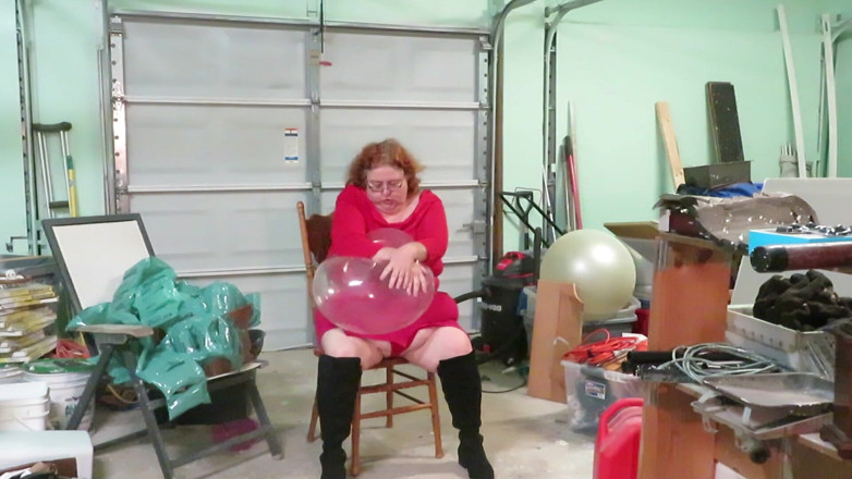 BBW nurse Vicki adventures with friends: Mein fetter arsch knallt riesige klare ballons