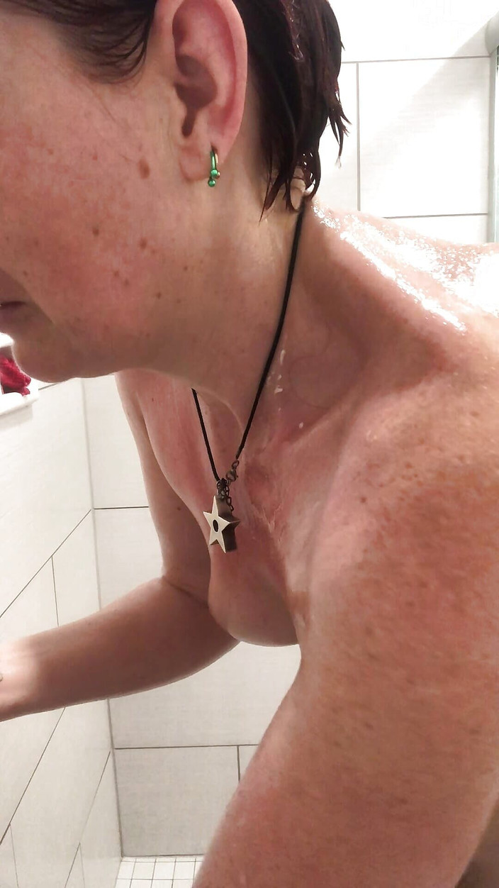 MistressWriggler: Super Figa Sexy Af MILF sotto la doccia. Parte 3 di 3