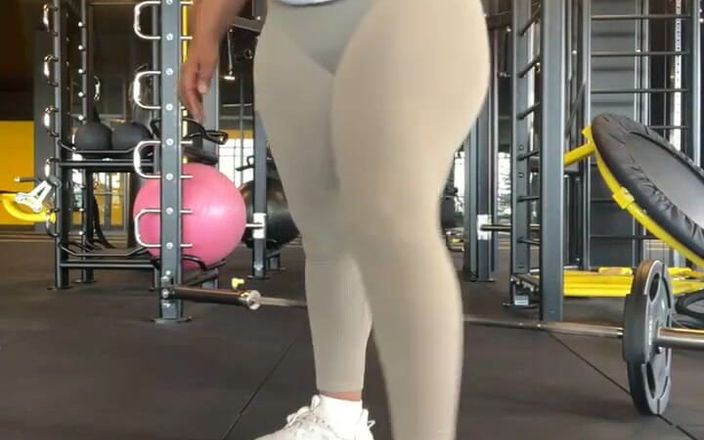 Big black clapping booties: Jack off to My Bald Headed Humongous Ass, avsnitt 1048