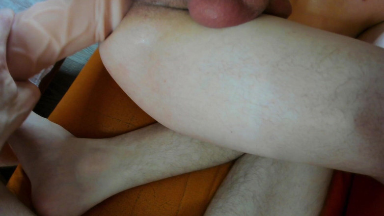 Morflot24: 我用假阳具操亚历克斯的小穴！