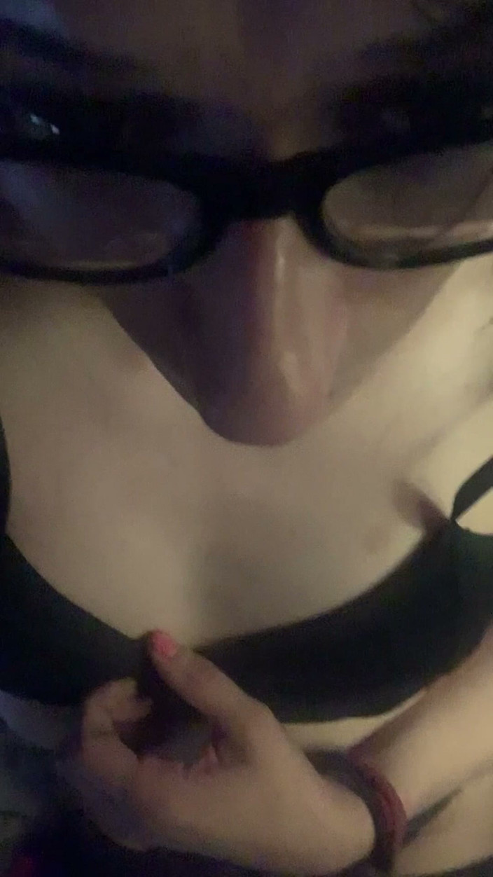 Elle-P: Fit Pretty Trans Latina Gooner with Thick Ass in Chastity...