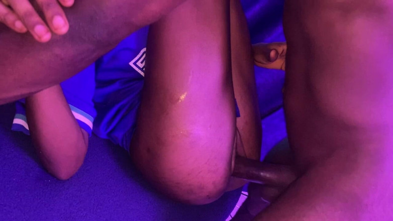 NaijaTeens: Neighbor's Black Cook Feels so Good When It’s Deep Inside...