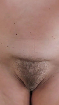 Real Hot Wife Jess Ryan Trims Her Beautiful Bush