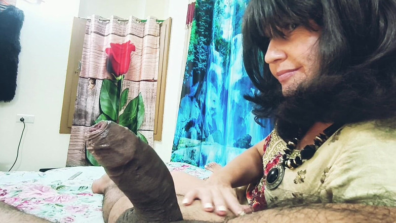 Bolly Karma: Una miLF amatoriale fa sesso interrazziale con bbc